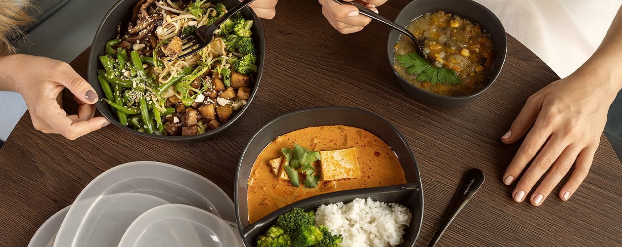 Přibalte hostům k jídlu s sebou dobrý pocit. Vyzkoušejte REkrabičky