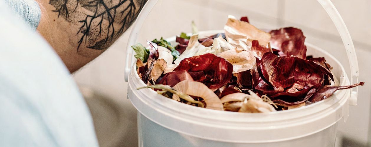 Velký průvodce tříděním v gastro podniku – víte, kam patří ubrousky vašich hostů nebo olej z friťáku?